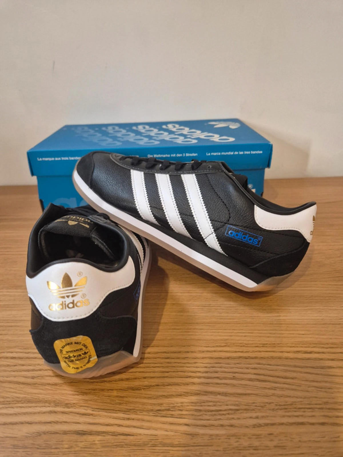 Authentic Adidas Originals Country Japan Shoes ® ( Men Sizes UK: 6.5) Black