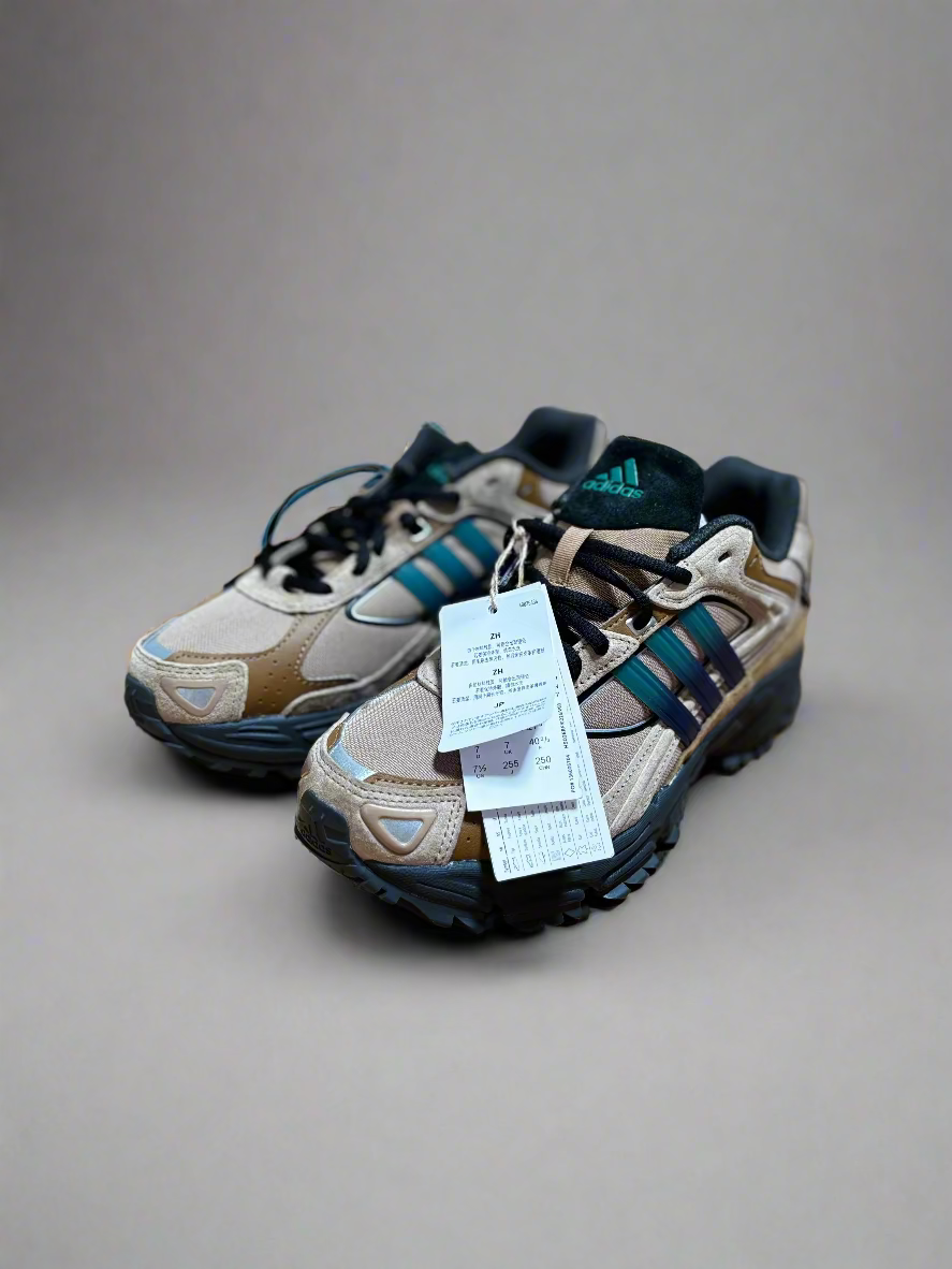 Adidas - RESPONSE CL TR