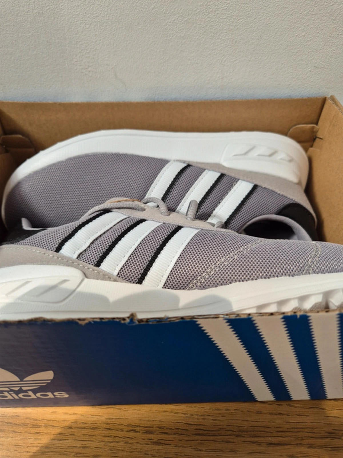 Adidas La trainers Kids