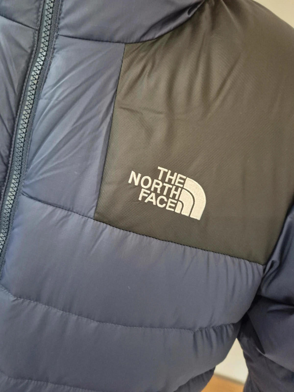 The North Face 700 puffer Navy/Black Mens Small rrp £310