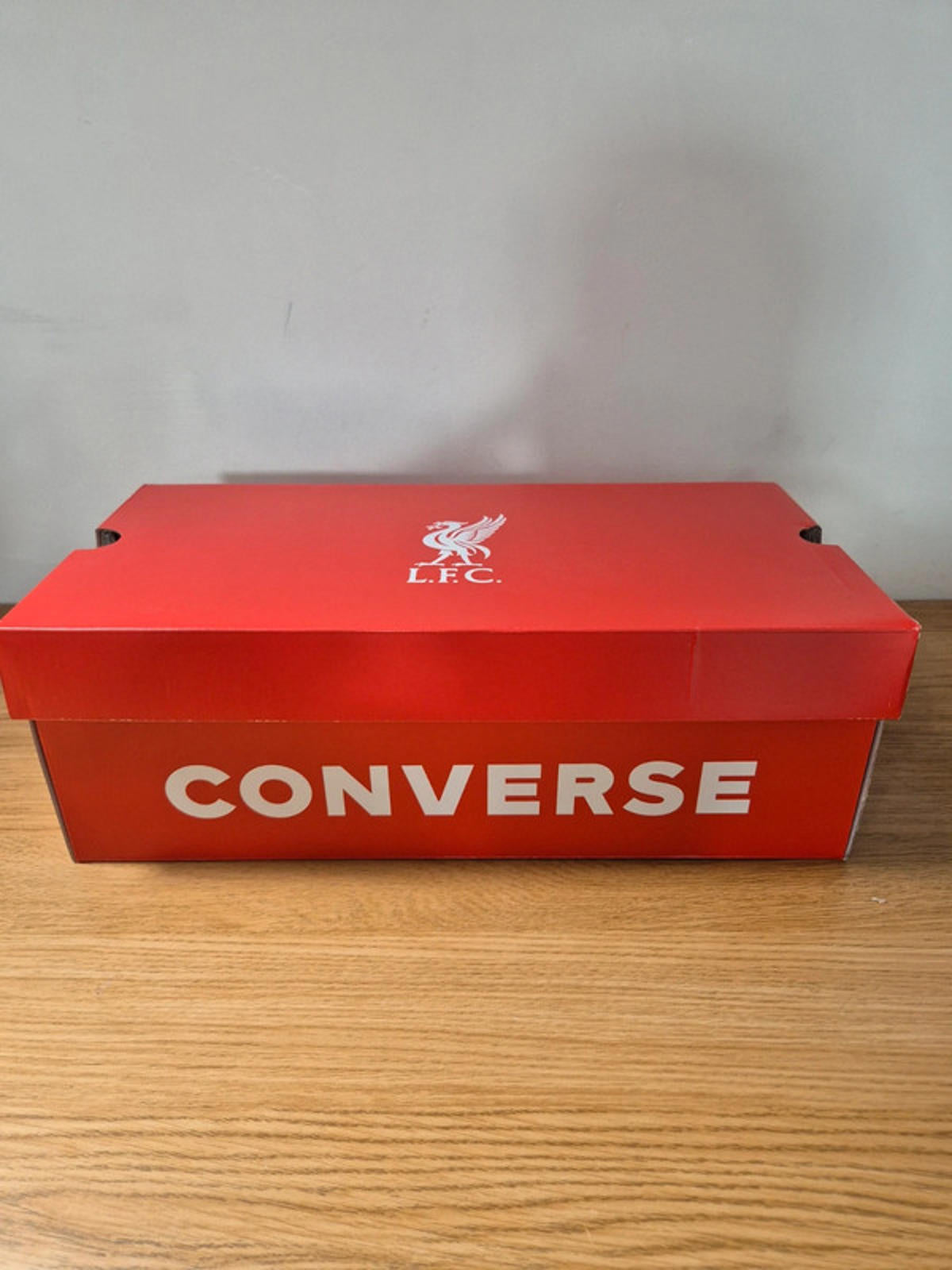 Converse All Stars Liverpool Theme ( Limited edition).