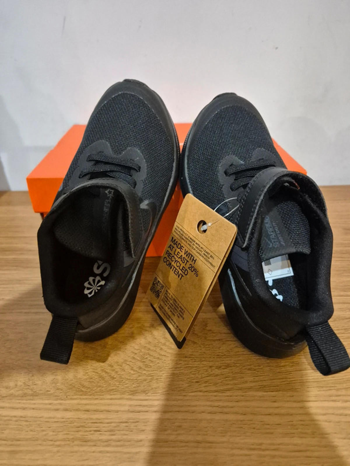 Nike Star Runner UK kids 10.5 - Black