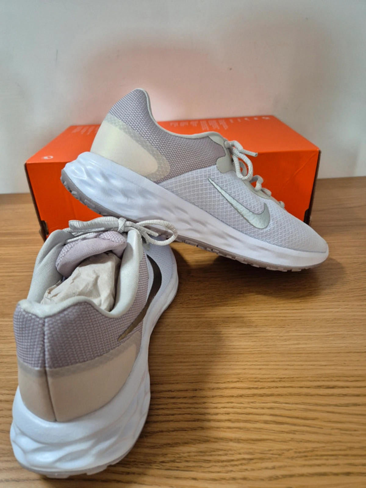 Nike Revolution 6 nn PRM UK 5  white/Photon Dust