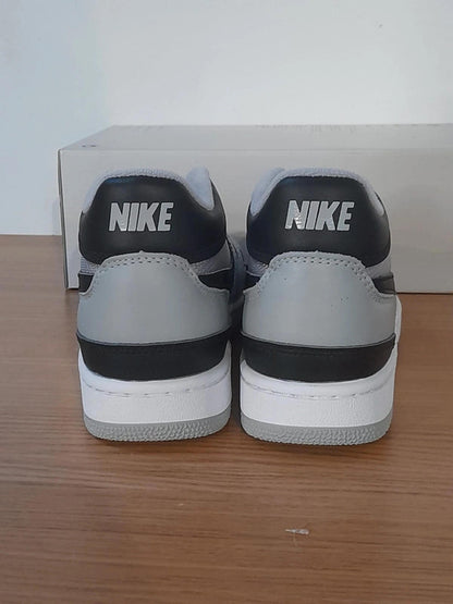 Nike Attack QS UK 4.5