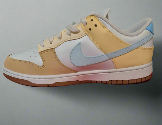 Nike Dunk Low NN UK 8.5 Summit White/Glacier Blue - Classic Basketball Sneakers