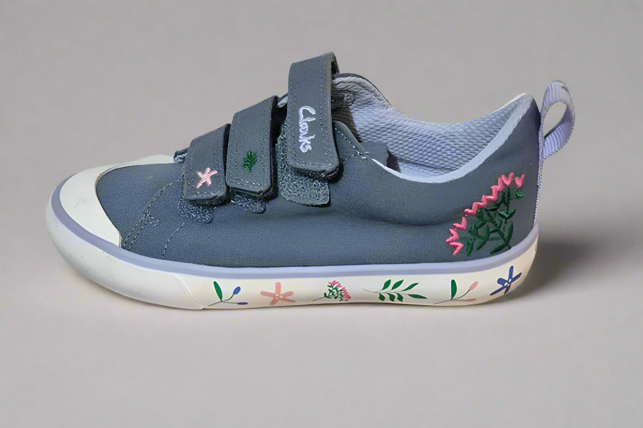 Clarks Demin canvas UK 12