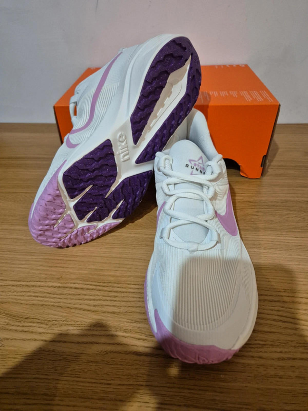 Nike Runners 4 NN UK 6