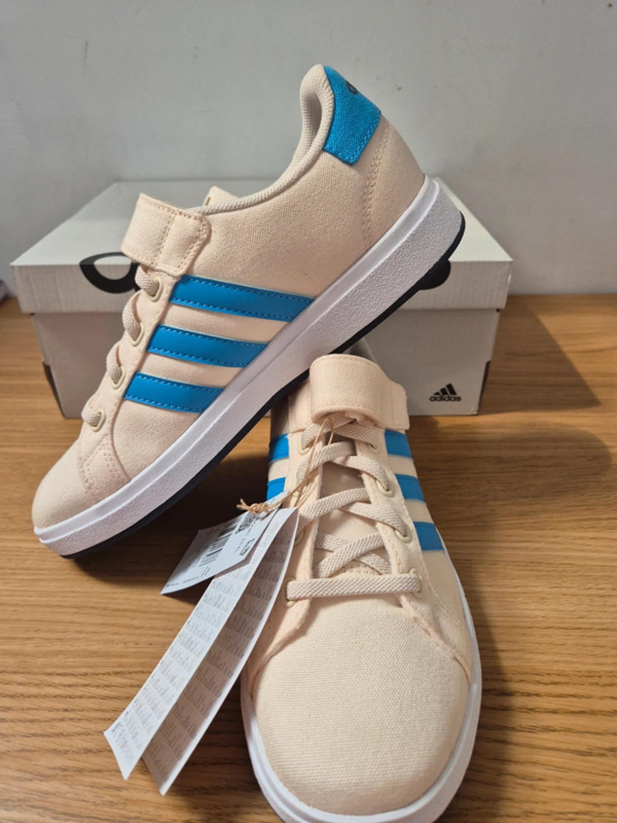 Adidas Grand court 2 UK 5 Juniors