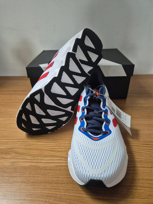 Adidas Switch Run - UK 8.5