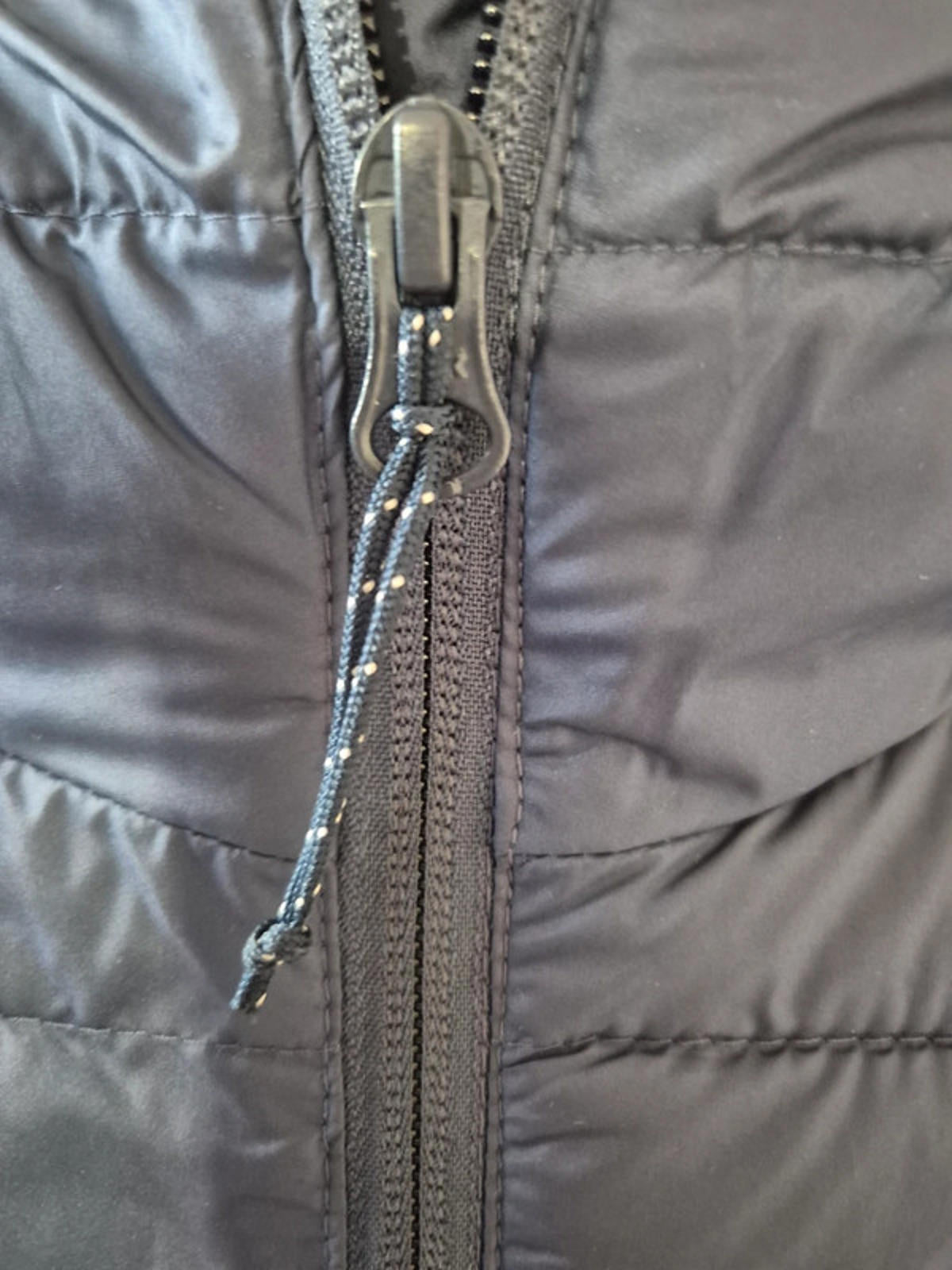 Columbia Hooded Jacket  Medium - Dark blue