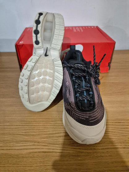 Nike Air Max DN SP UK 4.5  Brown/Beige