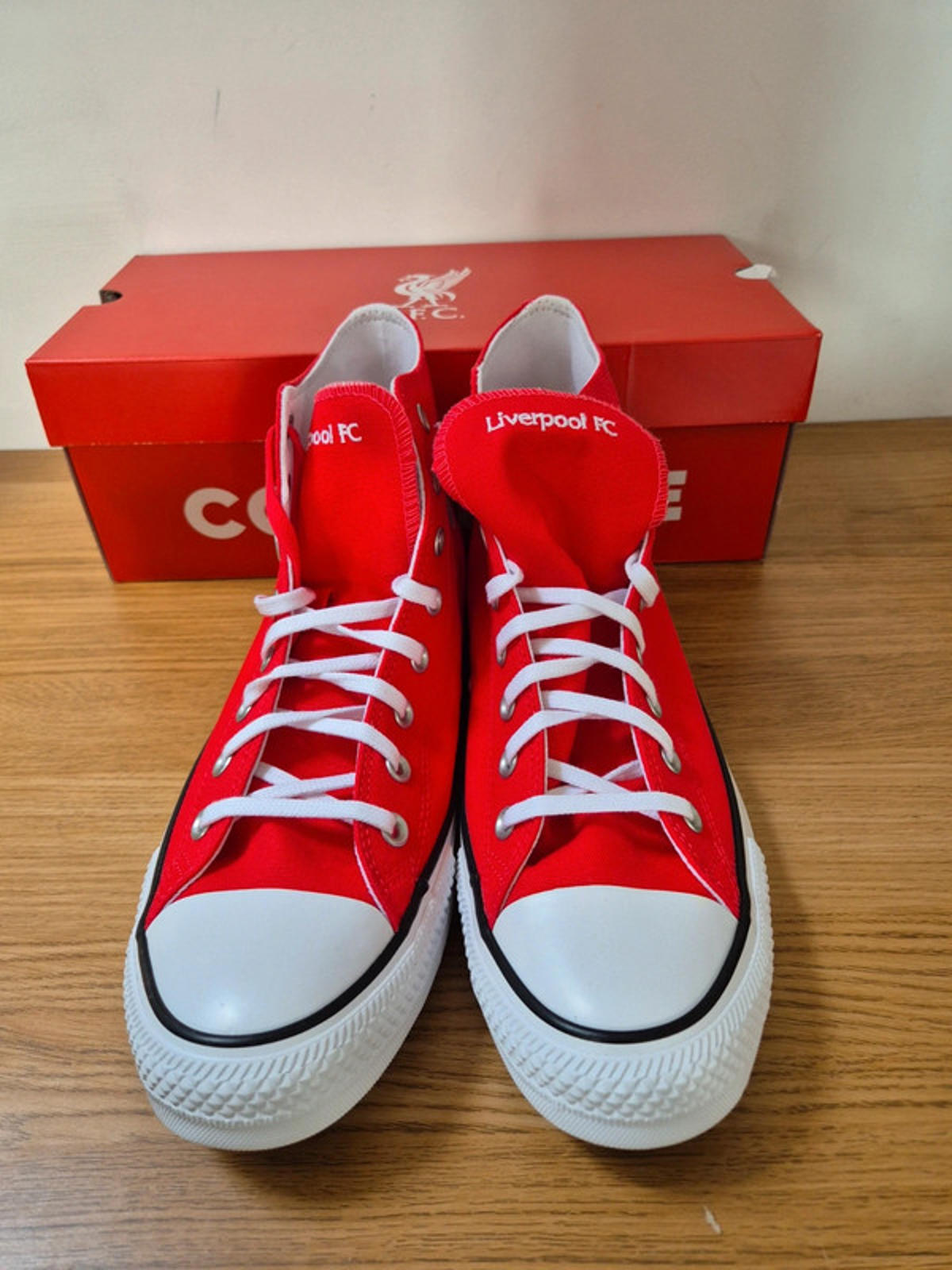 Converse All Stars Liverpool Theme ( Limited edition).