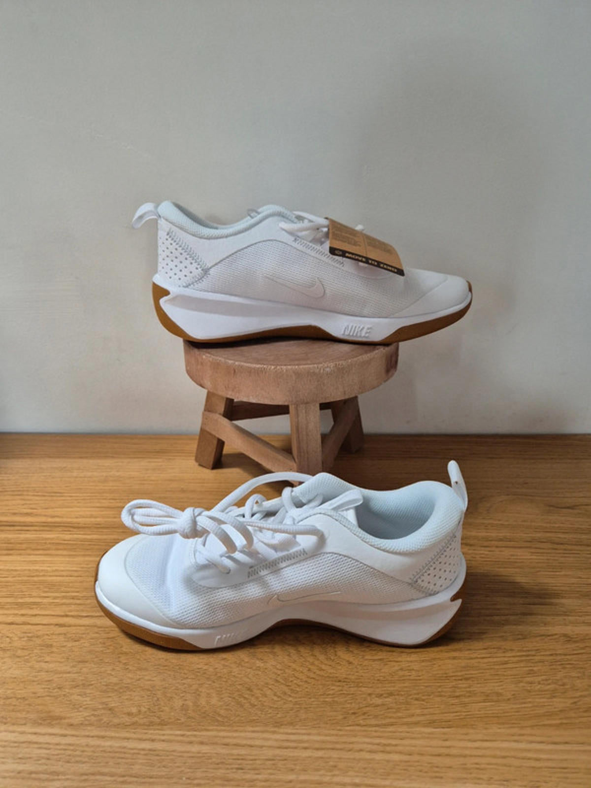 Nike Multicourt White UK 4 - Classic Tennis Shoes