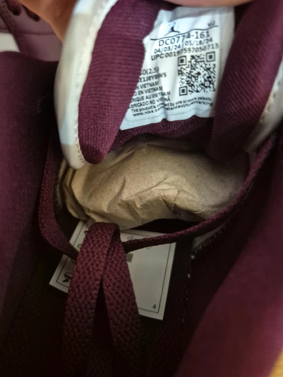 Nike Air Jordan 1 Low UK 3.5 - Premium Sneakers