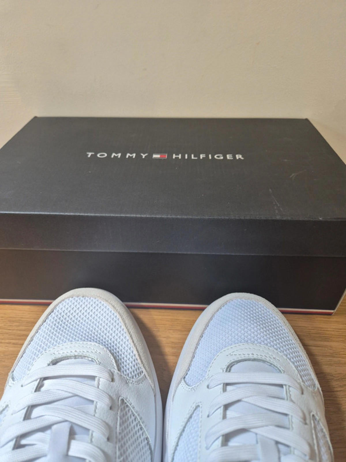 Tommy Hilfiger White FM Mix White UK 7