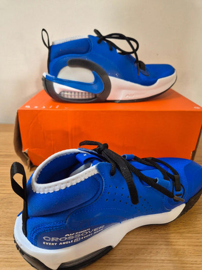 Nike Air Zoom UK 5.5 Blue - Performance Running Shoes