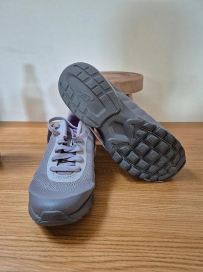 Nike Air Max Invigor Grey UK 4.5
