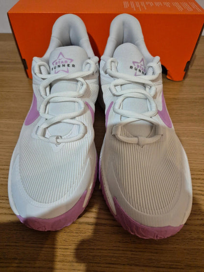 Nike Runners 4 NN UK 6