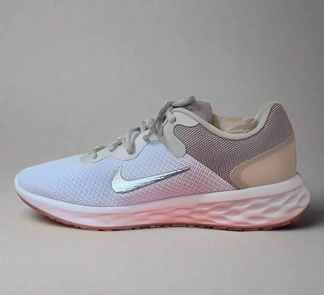 Nike Revolution 6 nn PRM UK 5  white/Photon Dust