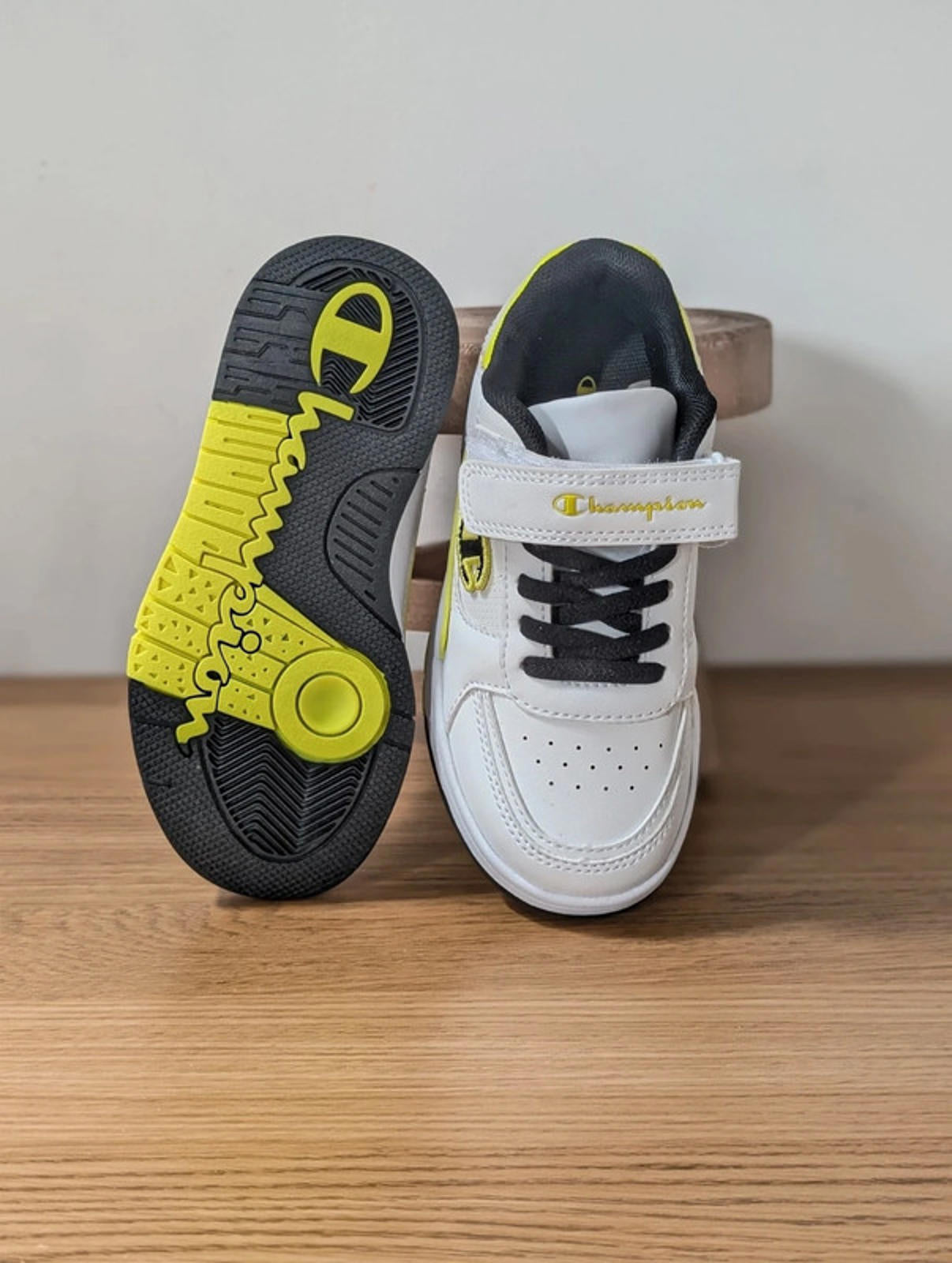 Champion White, with vibrant yellow trim,  UK 1