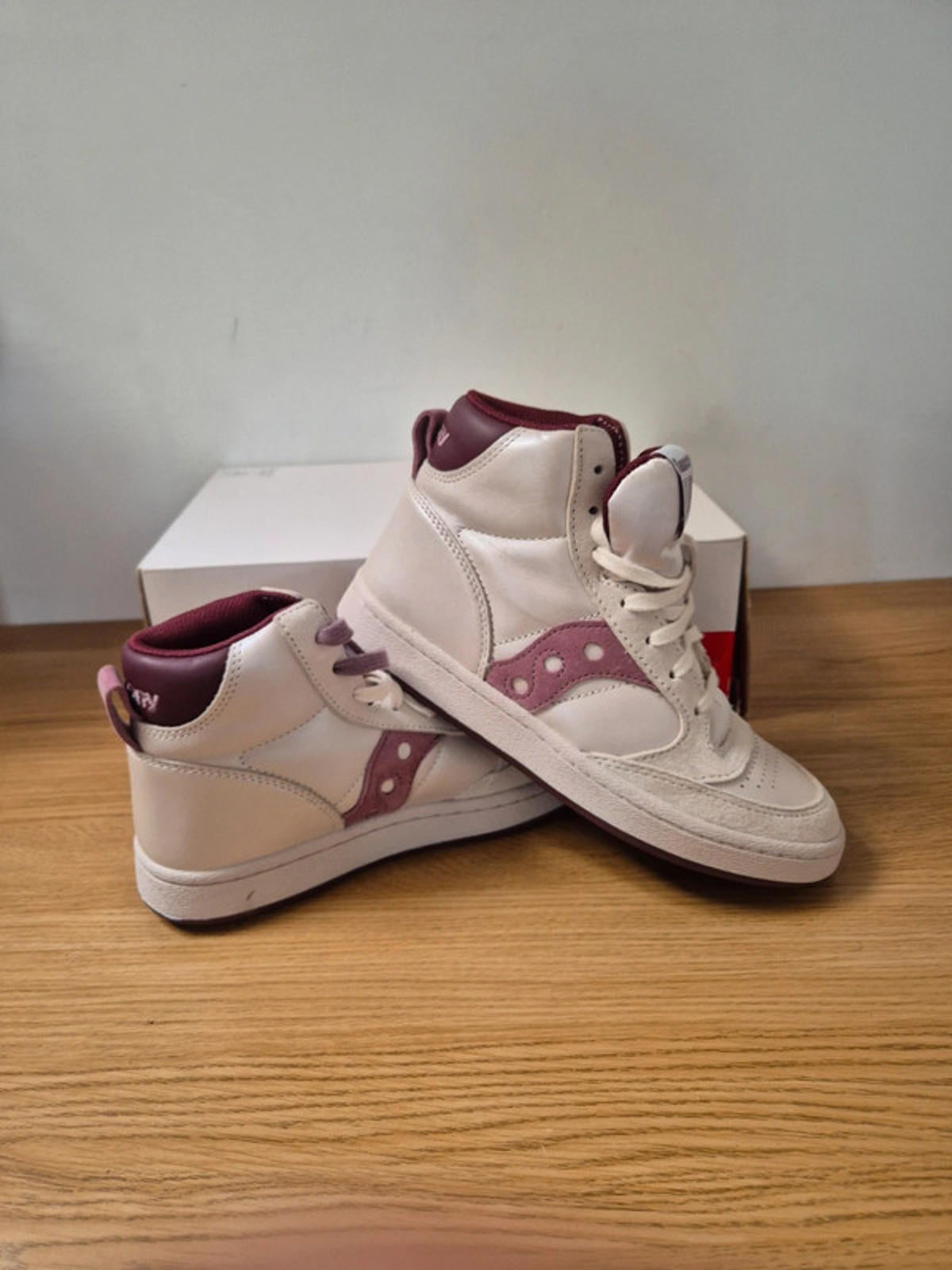 Saucony Jazz Court mids UK 4.5