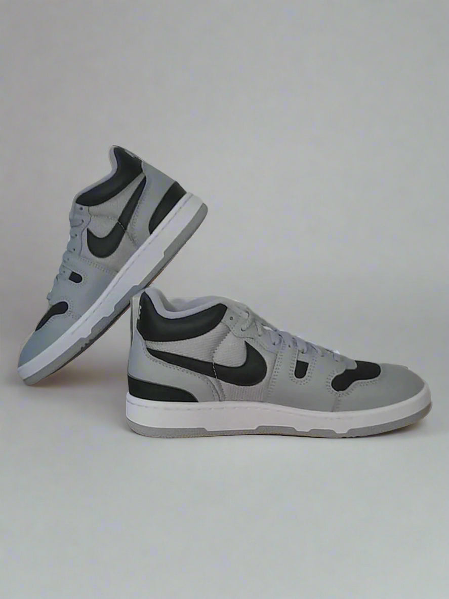 Nike Attack QS UK 4.5