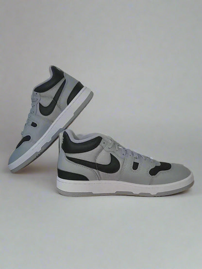 Nike Attack QS UK 4.5