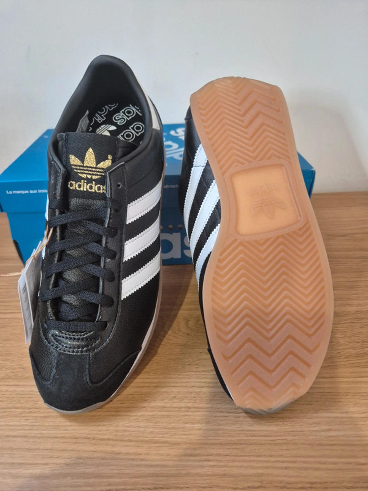 Authentic Adidas Originals Country Japan Shoes ® ( Men Sizes UK: 6.5) Black