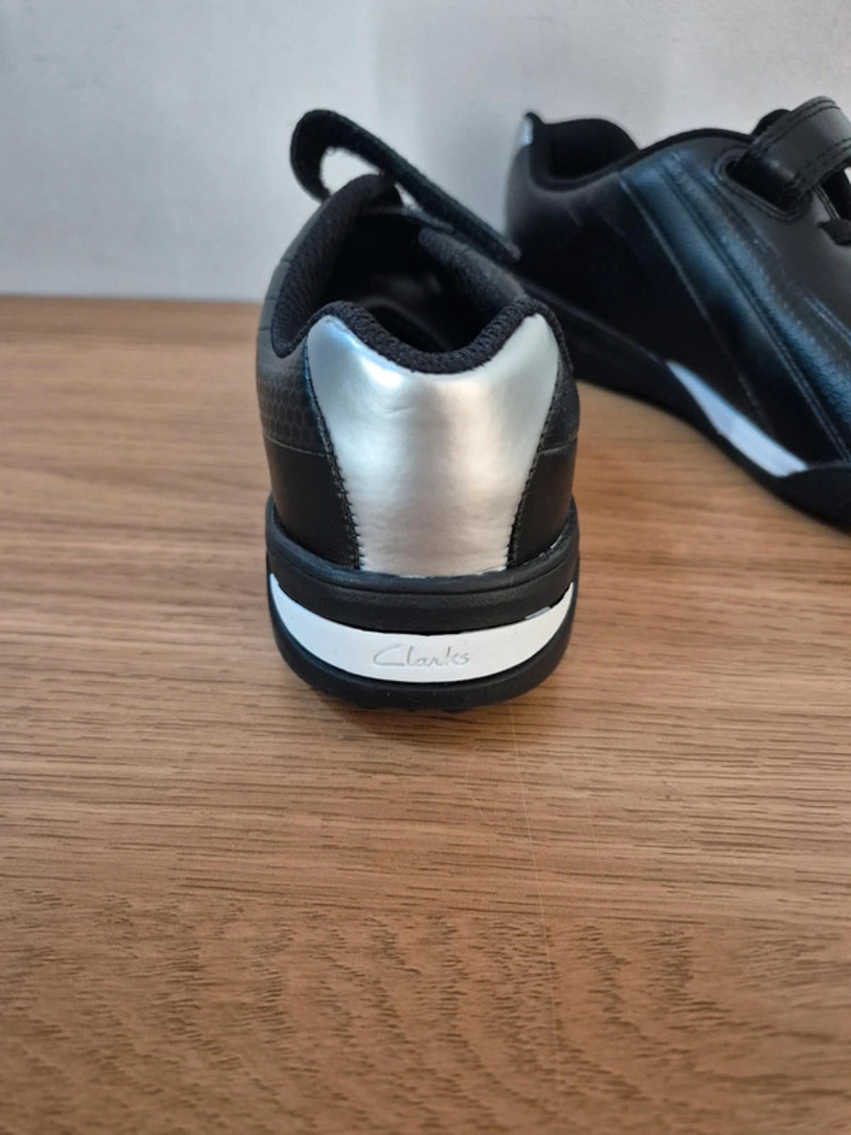 Clarks Air Spring black trainers Kids 11 F