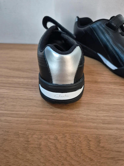 Clarks Air Spring black trainers Kids 11 F