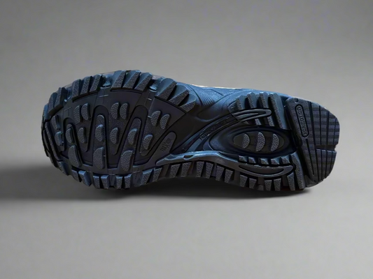 Adidas - RESPONSE CL TR