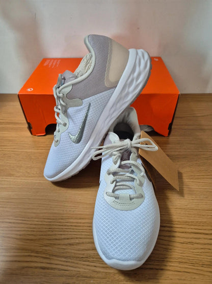 Nike Revolution 6 nn PRM UK 5  white/Photon Dust