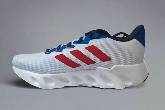 Adidas Switch Run - UK 8.5