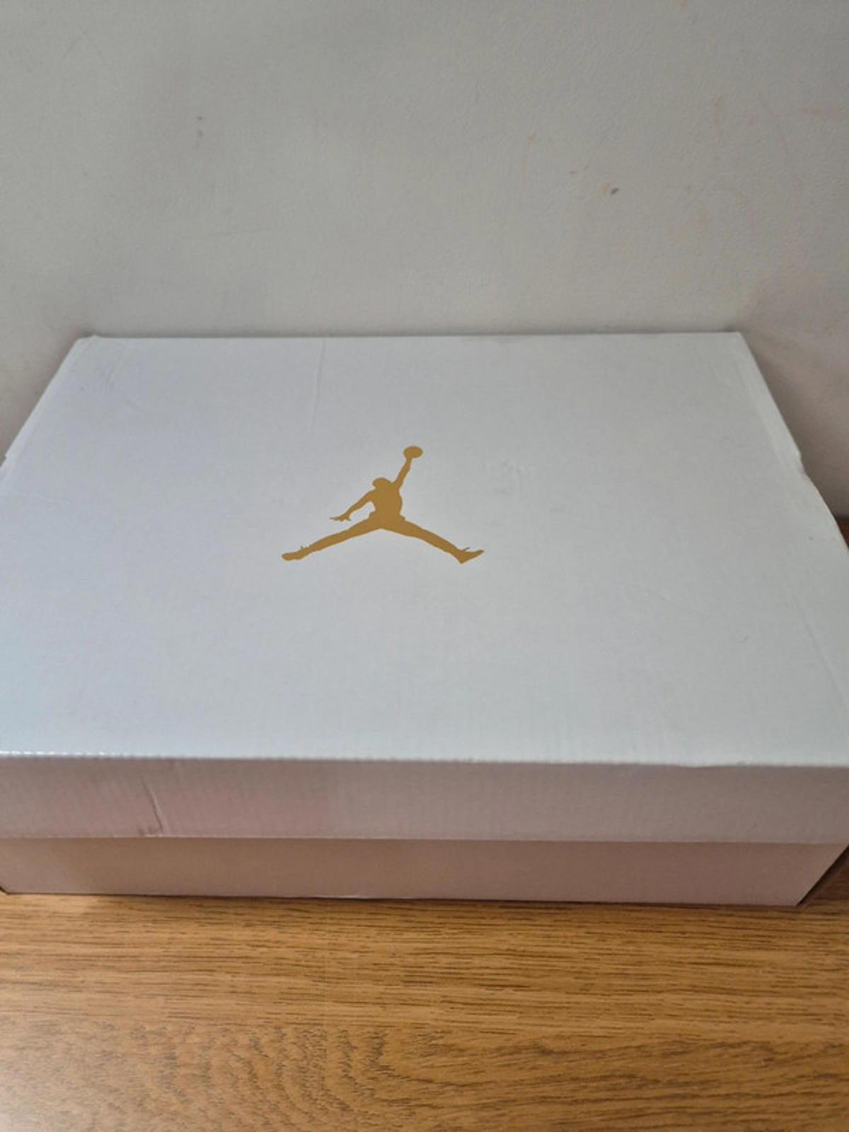 Nike Air Jordan Mid UK 8 - Premium Basketball Sneakers