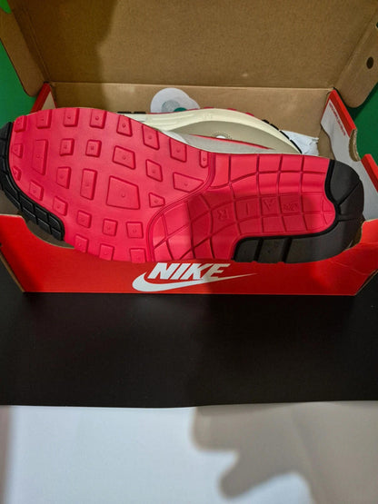 Nike Air max 1 UK 7.5