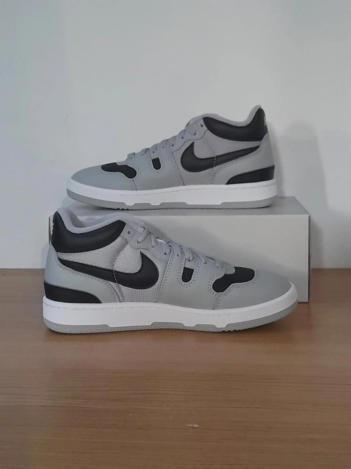 Nike Attack QS UK 4.5