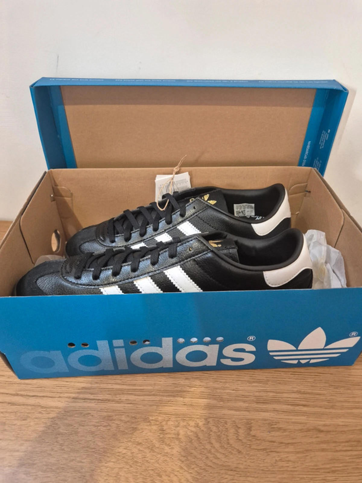 Authentic Adidas Originals Country Japan Shoes ® ( Men Sizes UK: 6.5) Black