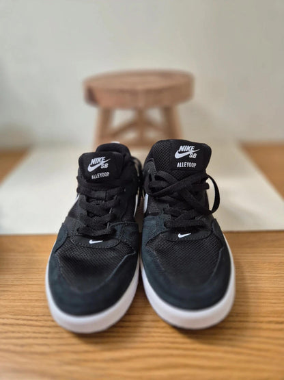 Nike SB Black UK 4 New