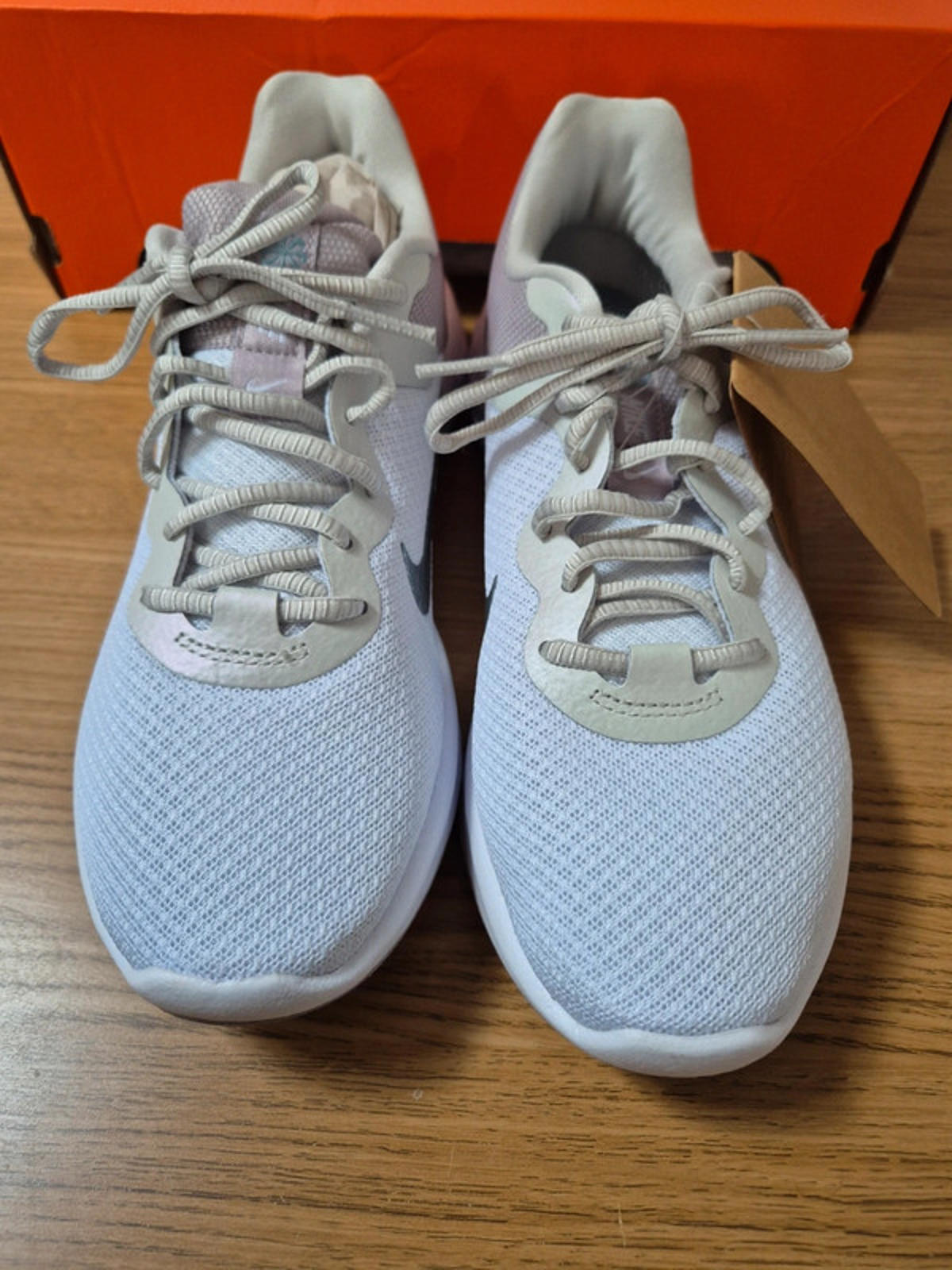 Nike Revolution 6 nn PRM UK 5  white/Photon Dust